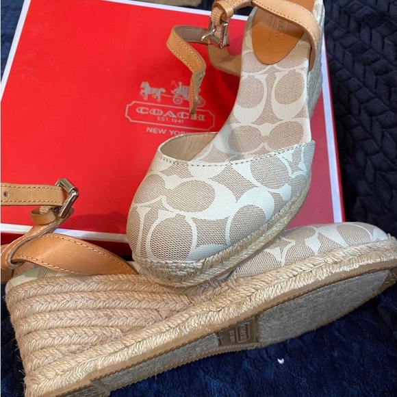 Coach Wedges - Picture 3 of 5